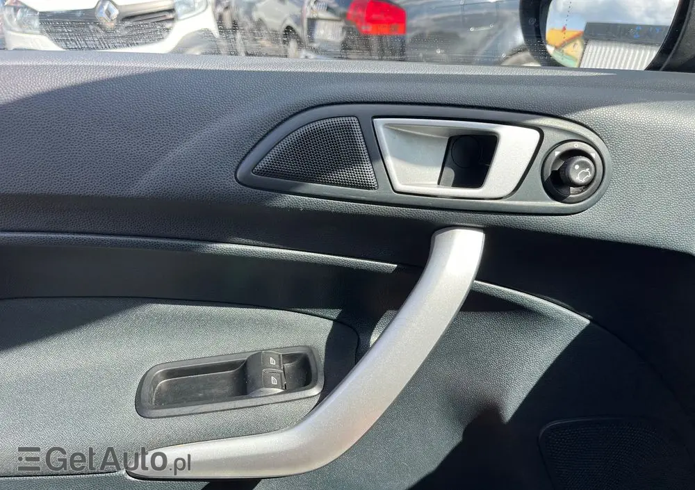 FORD Fiesta 1.25 Champions Edition