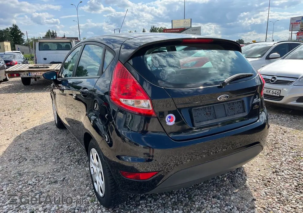 FORD Fiesta 1.25 Champions Edition