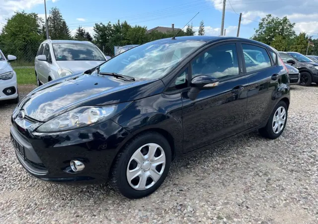 FORD Fiesta 1.25 Champions Edition