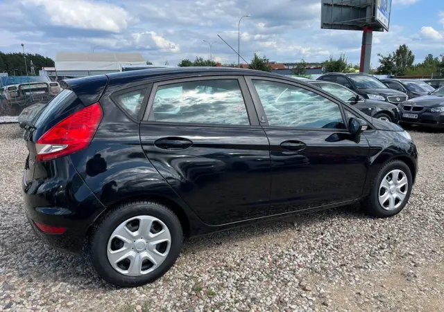 FORD Fiesta 1.25 Champions Edition