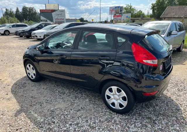 FORD Fiesta 1.25 Champions Edition