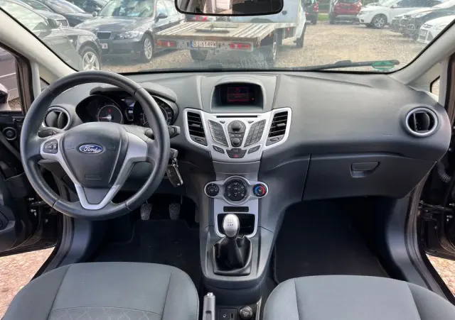 FORD Fiesta 1.25 Champions Edition