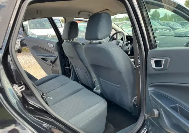 FORD Fiesta 1.25 Champions Edition