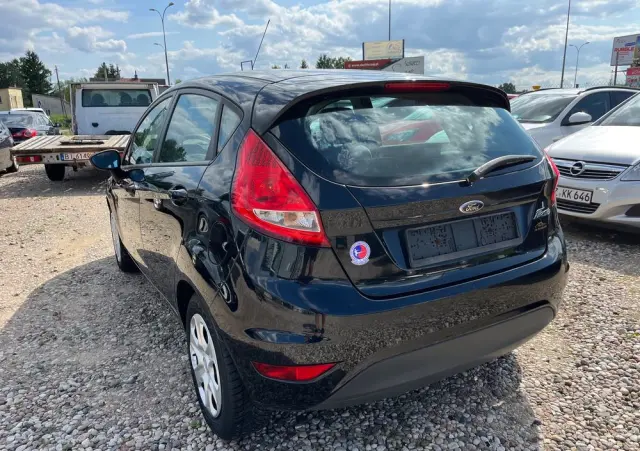 FORD Fiesta 1.25 Champions Edition