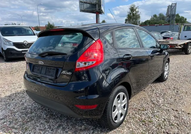 FORD Fiesta 1.25 Champions Edition