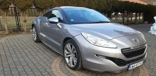 PEUGEOT RCZ 