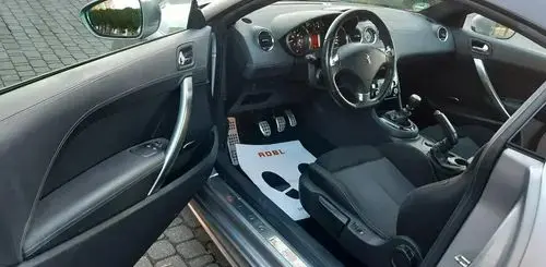 PEUGEOT RCZ 