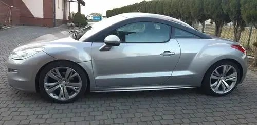 PEUGEOT RCZ 