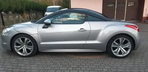 PEUGEOT RCZ 