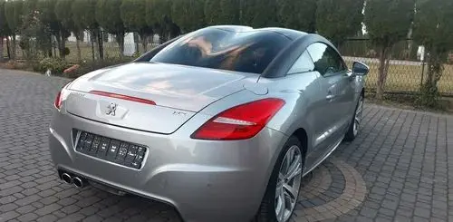 PEUGEOT RCZ 