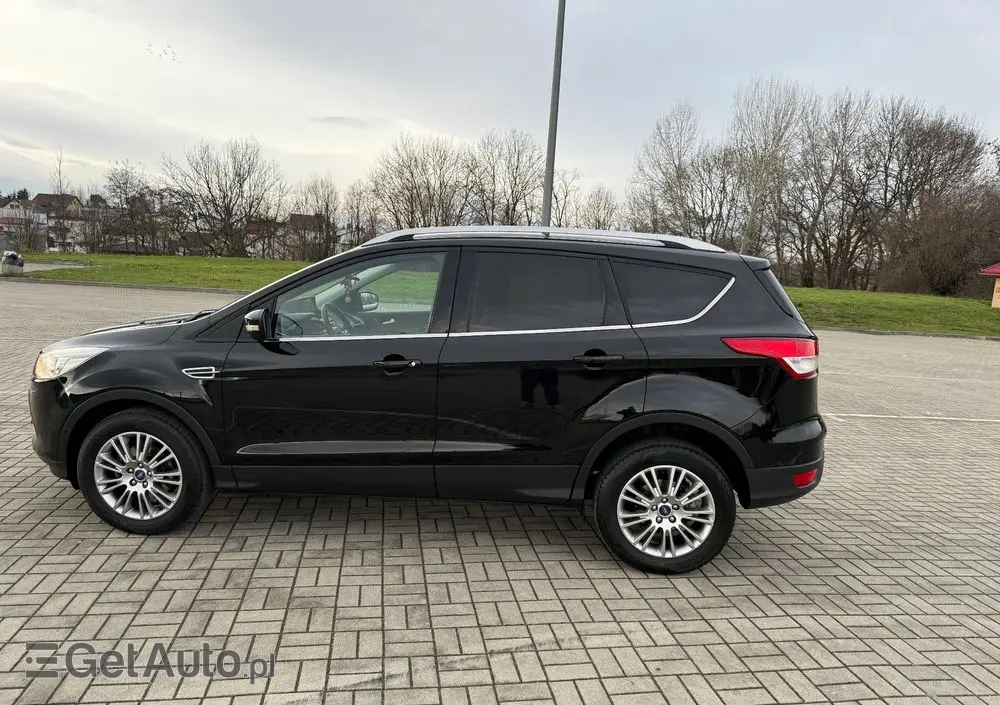 FORD Kuga 1.6 EcoBoost 2x4 Titanium