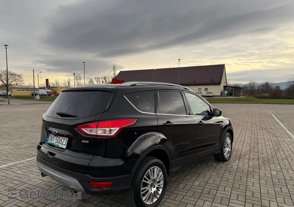 FORD Kuga 1.6 EcoBoost 2x4 Titanium