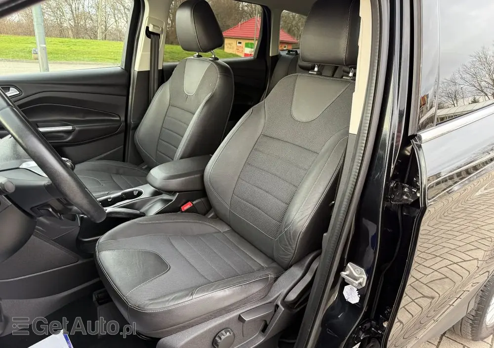 FORD Kuga 1.6 EcoBoost 2x4 Titanium