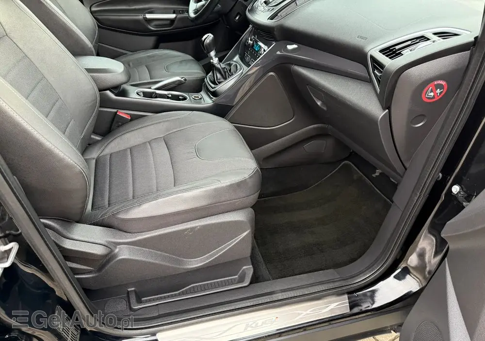 FORD Kuga 1.6 EcoBoost 2x4 Titanium