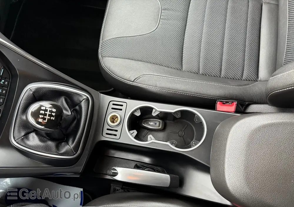 FORD Kuga 1.6 EcoBoost 2x4 Titanium