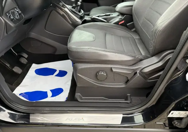 FORD Kuga 1.6 EcoBoost 2x4 Titanium