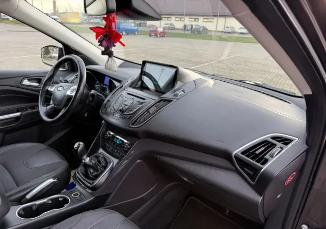 FORD Kuga 1.6 EcoBoost 2x4 Titanium