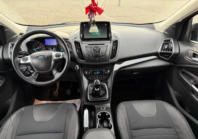 FORD Kuga 1.6 EcoBoost 2x4 Titanium