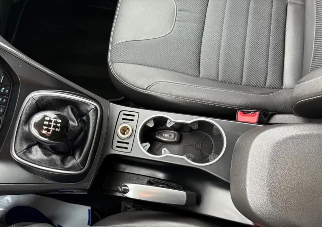 FORD Kuga 1.6 EcoBoost 2x4 Titanium