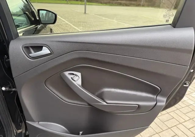 FORD Kuga 1.6 EcoBoost 2x4 Titanium