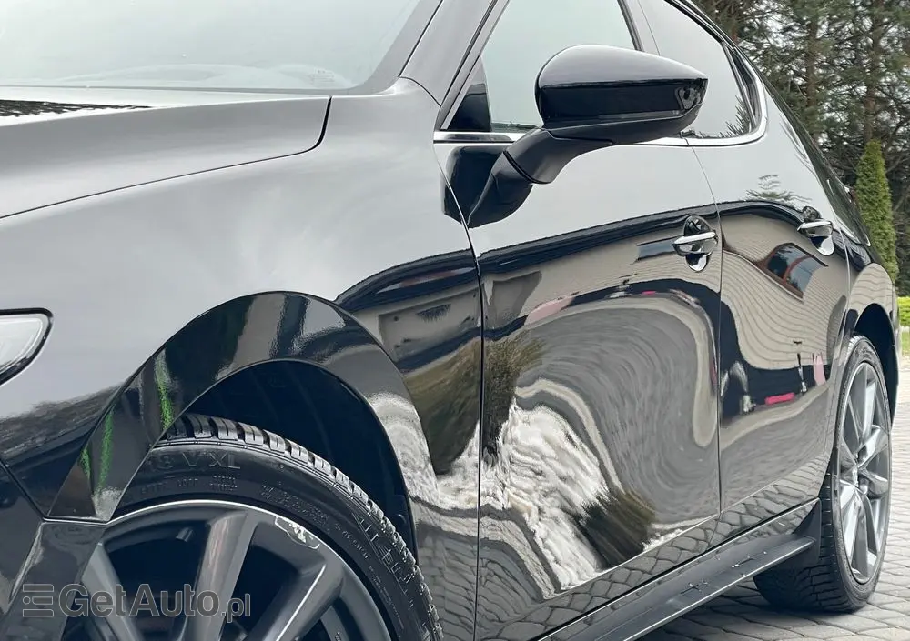 MAZDA 3 E-SKYACTIV-G 150 M HYBRID DRIVE EXCLUSIVE-LINE