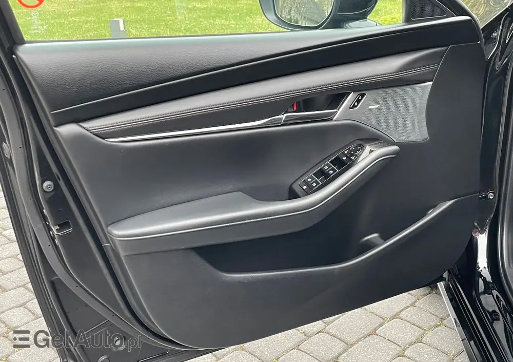 MAZDA 3 E-SKYACTIV-G 150 M HYBRID DRIVE EXCLUSIVE-LINE