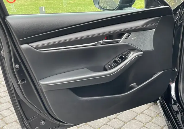 MAZDA 3 E-SKYACTIV-G 150 M HYBRID DRIVE EXCLUSIVE-LINE