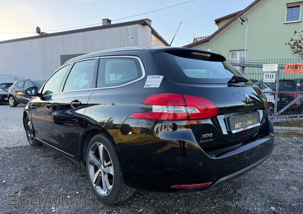 PEUGEOT 308 
