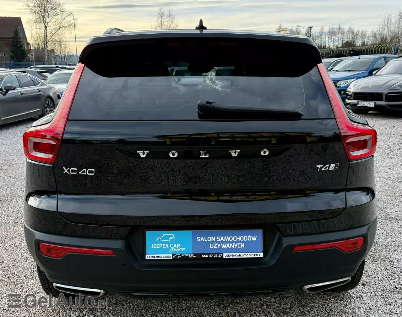 VOLVO XC 40 T4 AWD Geartronic R-Design