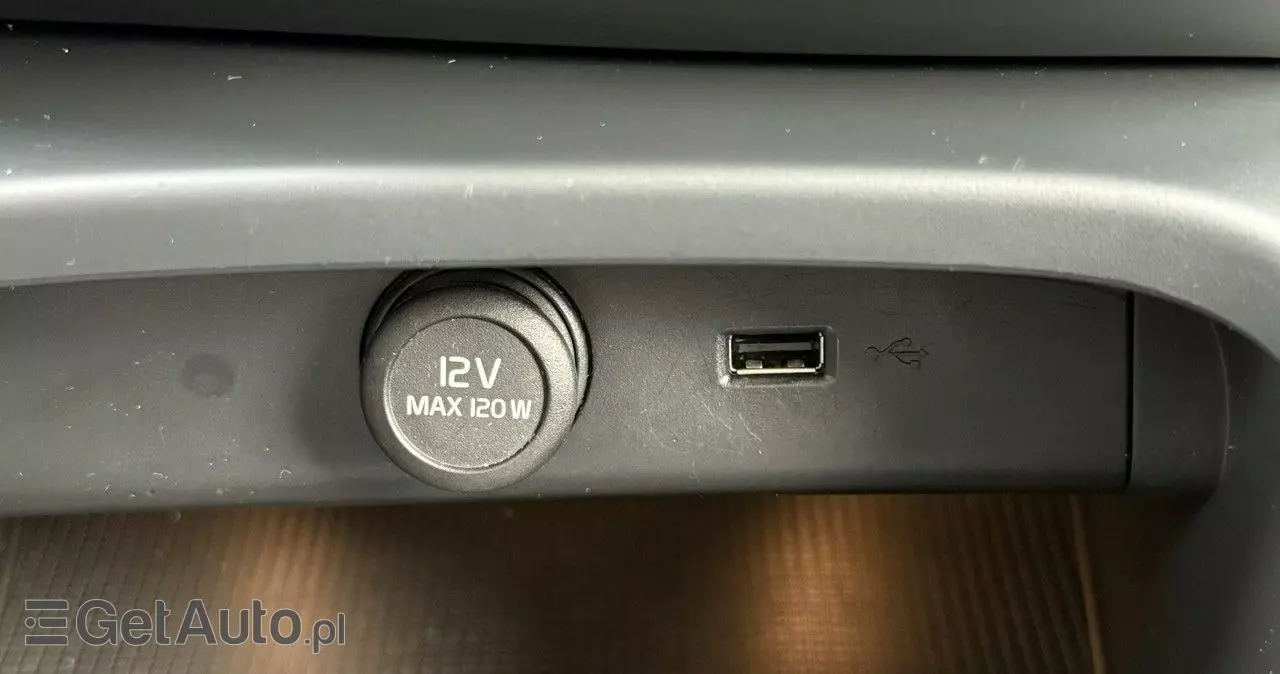 VOLVO XC 40 T4 AWD Geartronic R-Design