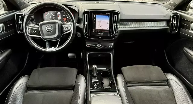 VOLVO XC 40 T4 AWD Geartronic R-Design