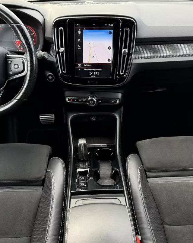 VOLVO XC 40 T4 AWD Geartronic R-Design