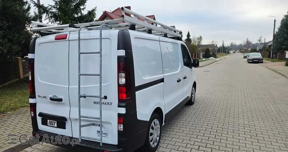 RENAULT TRAFIC 