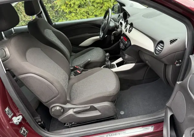 OPEL Adam 1.2 White Link