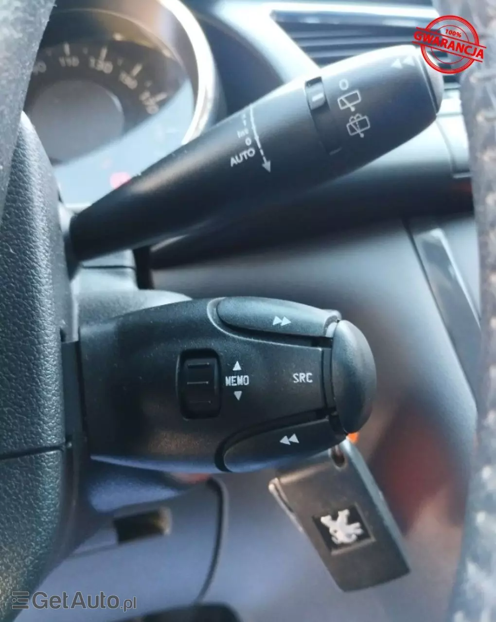 PEUGEOT 3008 120 VTi Premium