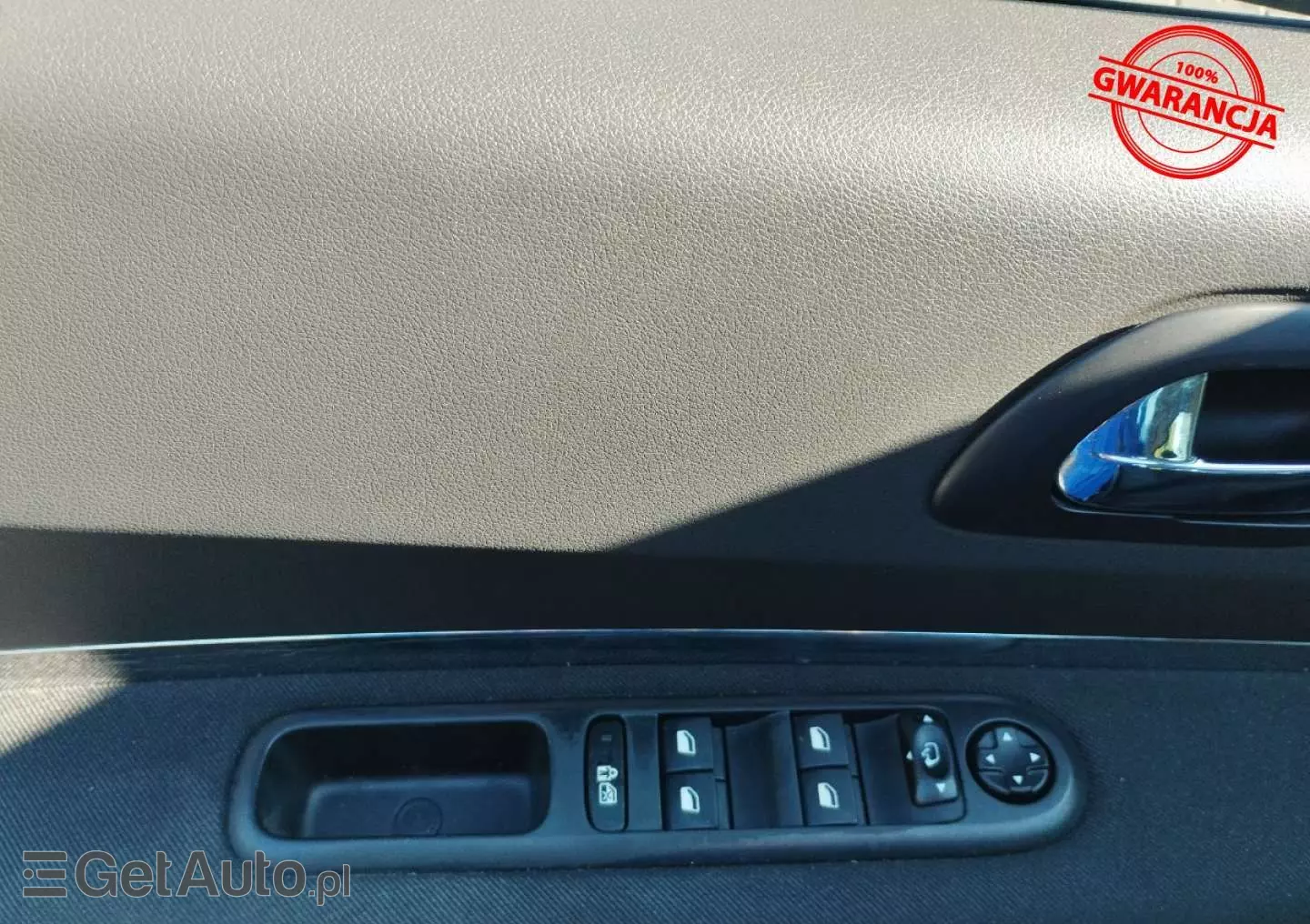 PEUGEOT 3008 120 VTi Premium