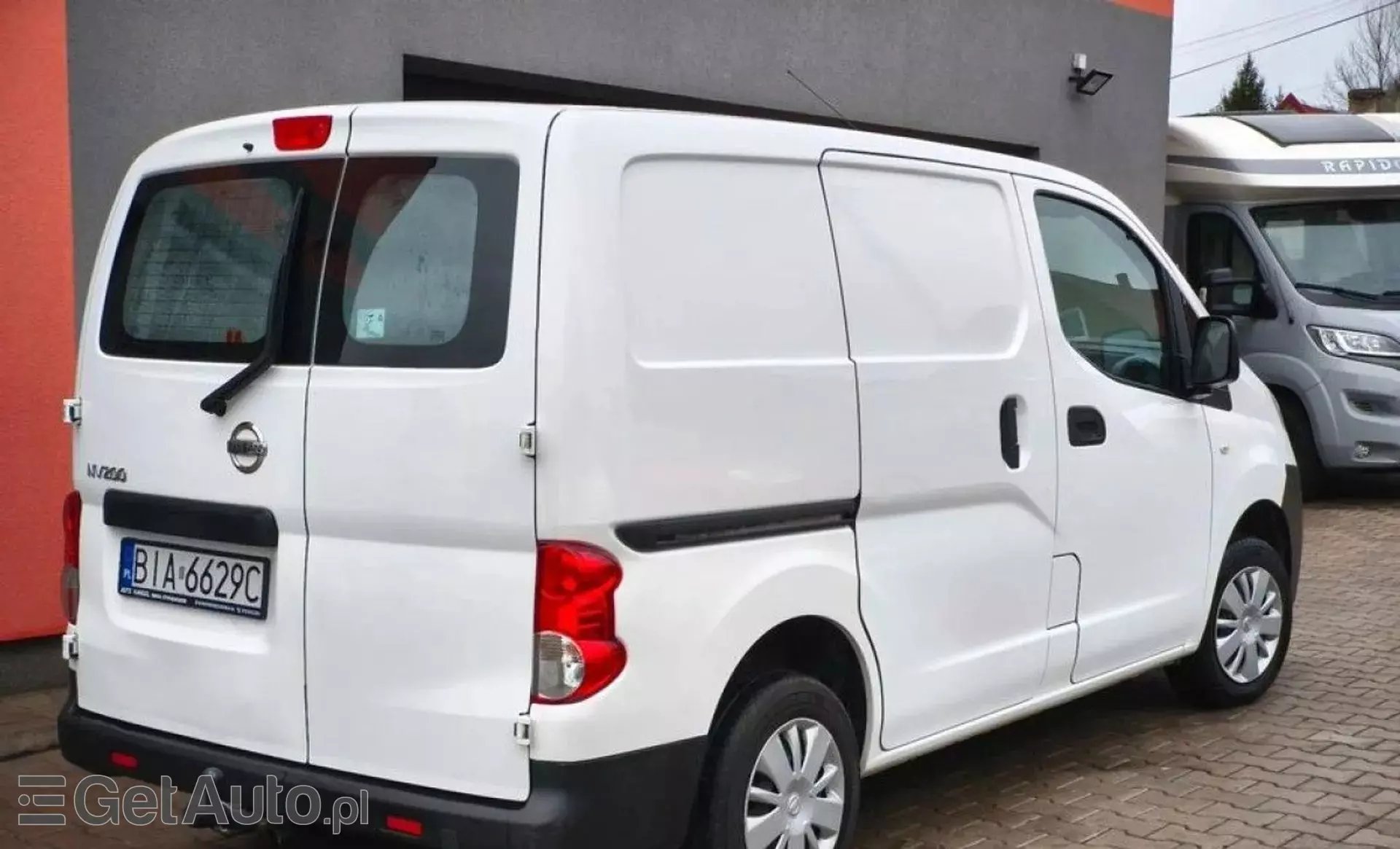 NISSAN NV200 