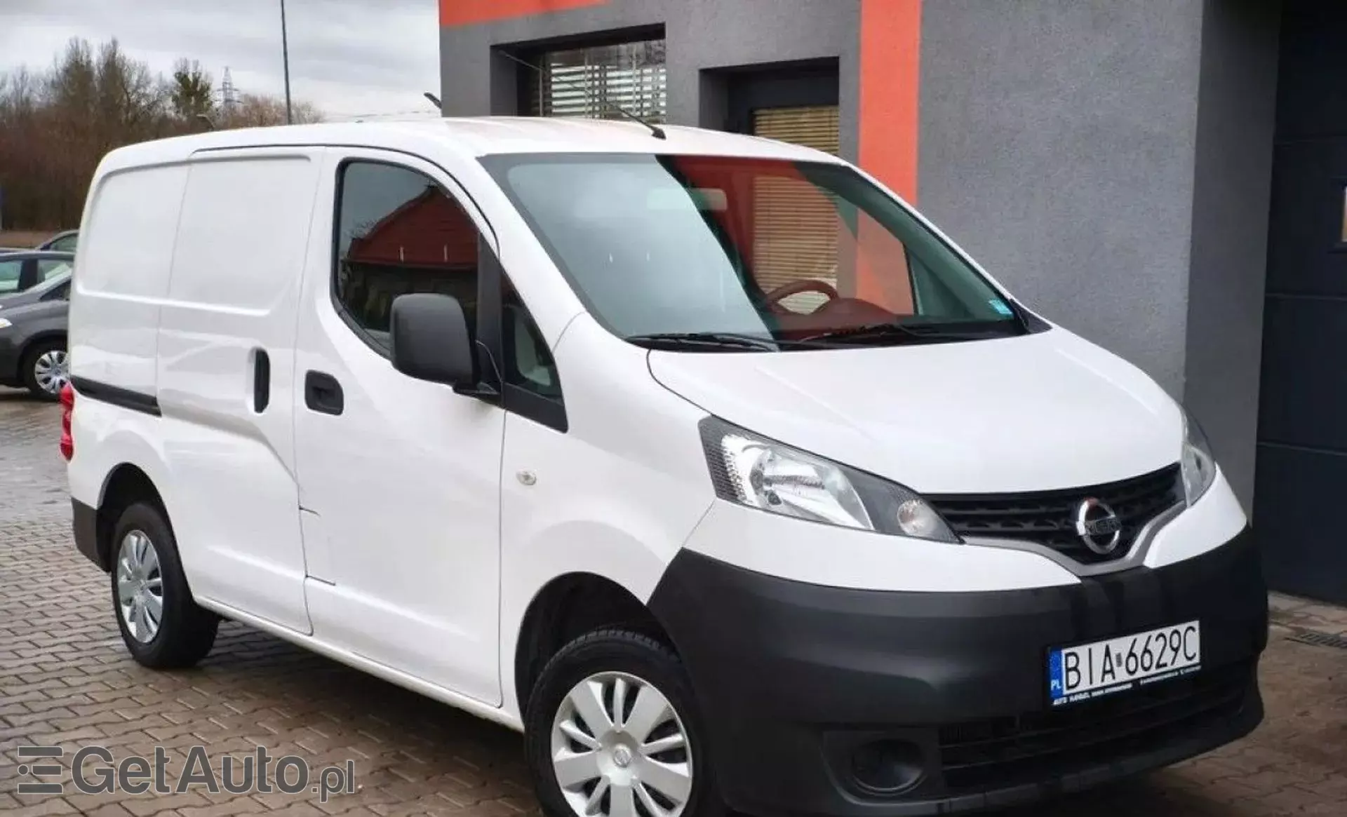 NISSAN NV200 