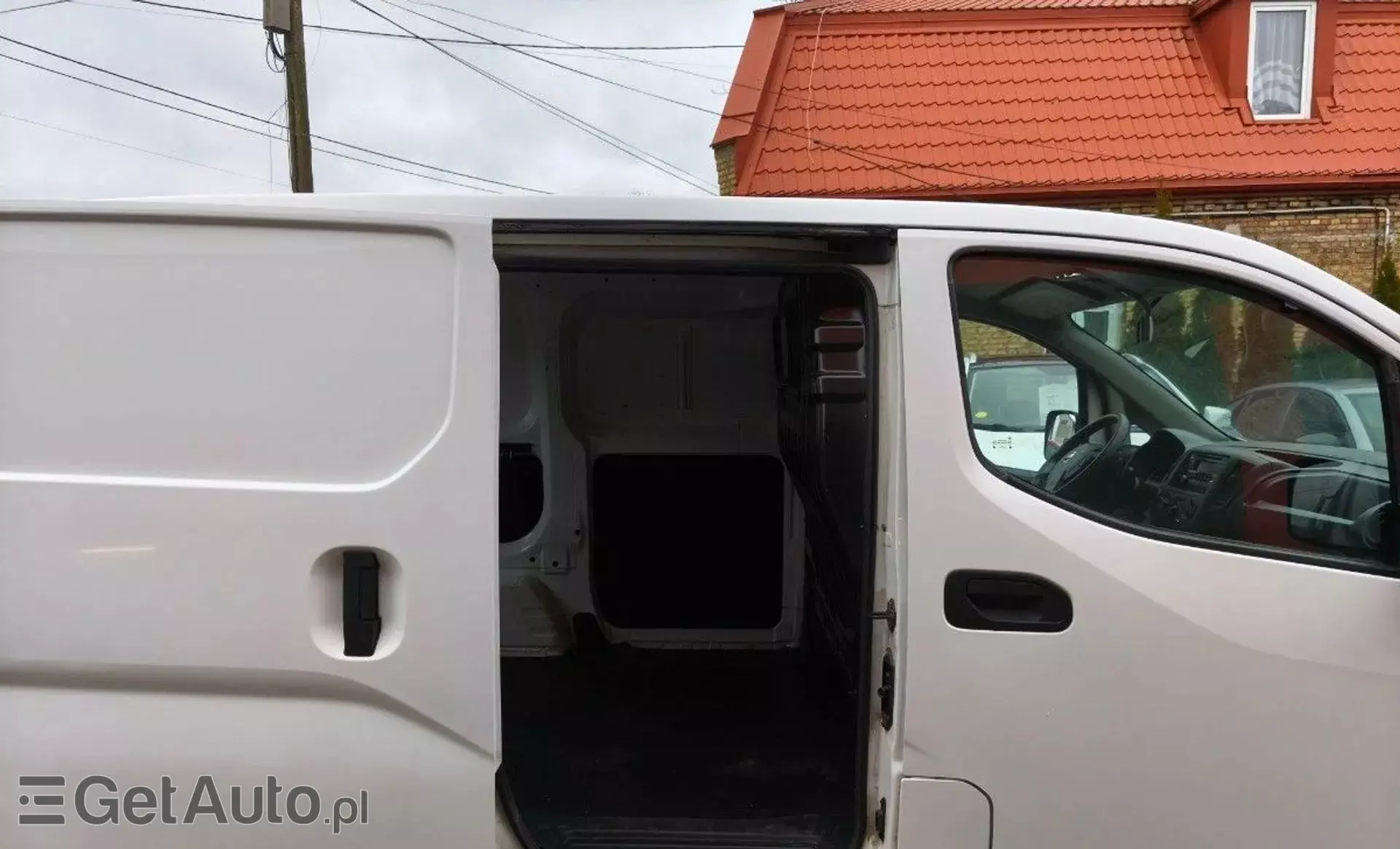 NISSAN NV200 