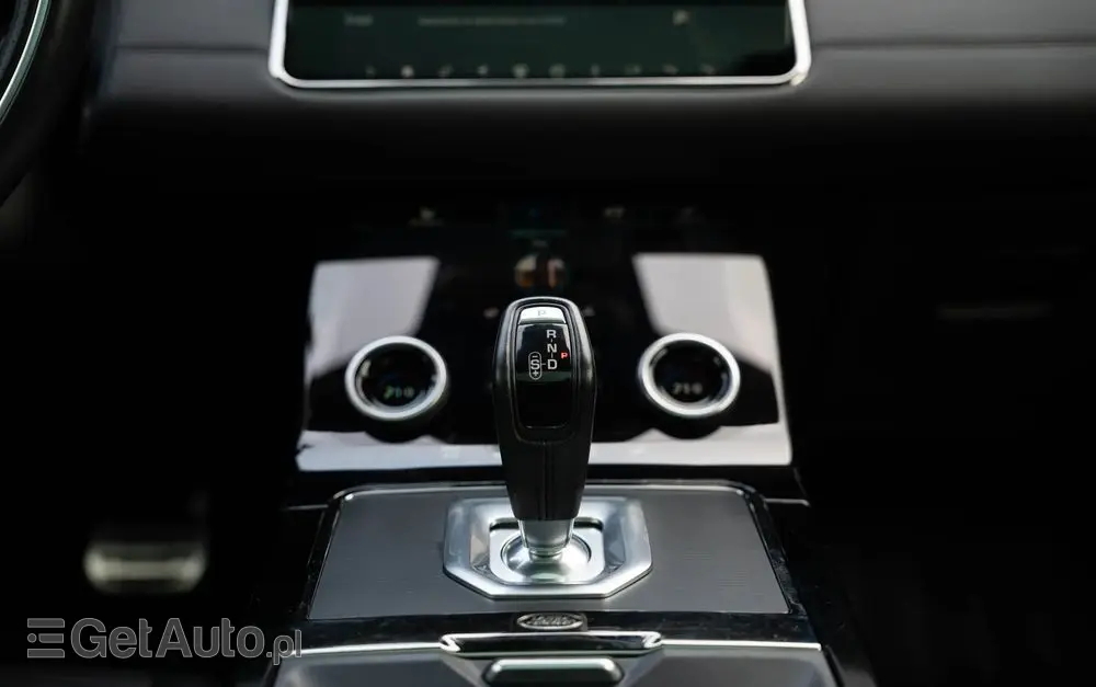 LAND ROVER Range Rover Evoque 2.0 P300 mHEV R-Dynamic SE