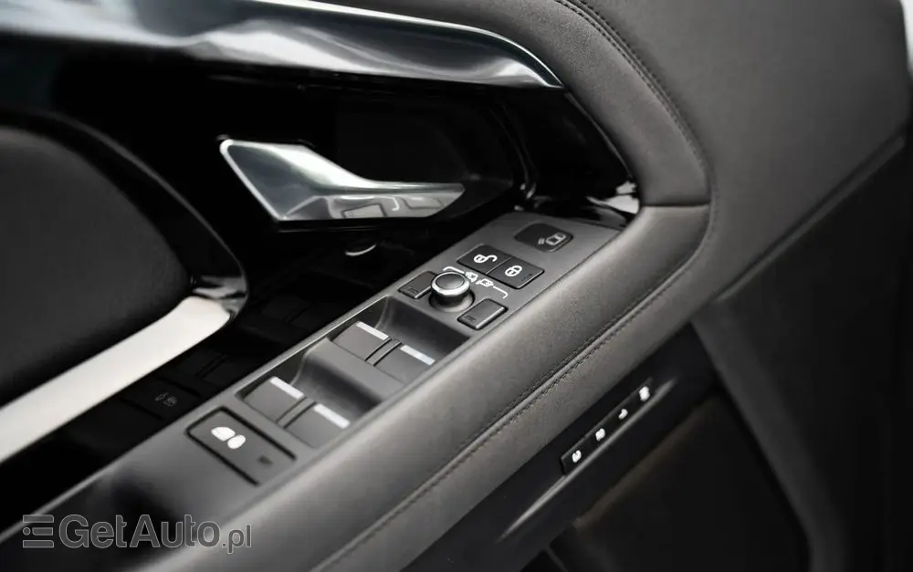 LAND ROVER Range Rover Evoque 2.0 P300 mHEV R-Dynamic SE