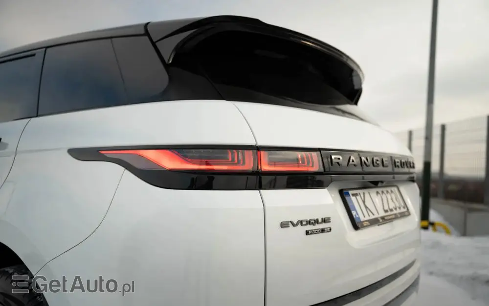 LAND ROVER Range Rover Evoque 2.0 P300 mHEV R-Dynamic SE