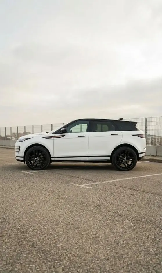 LAND ROVER Range Rover Evoque 2.0 P300 mHEV R-Dynamic SE