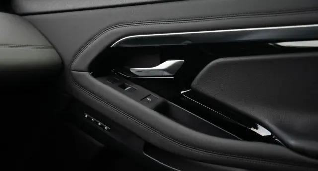 LAND ROVER Range Rover Evoque 2.0 P300 mHEV R-Dynamic SE