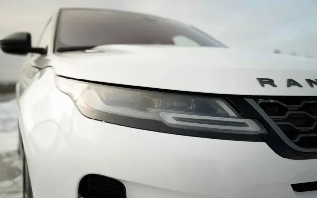 LAND ROVER Range Rover Evoque 2.0 P300 mHEV R-Dynamic SE