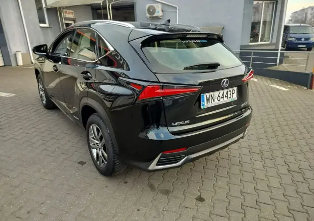 LEXUS NX 300h Business Edition AWD