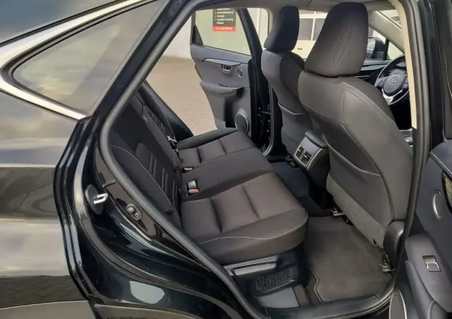 LEXUS NX 300h Business Edition AWD