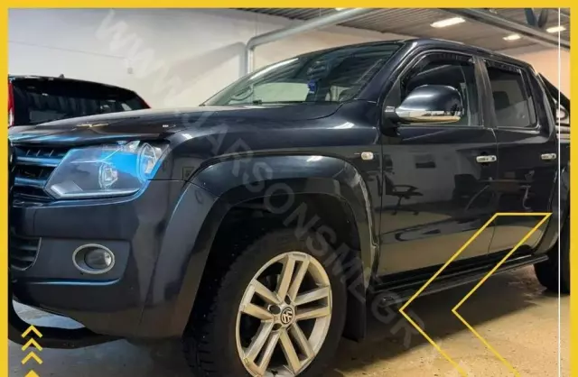 VOLKSWAGEN Amarok 