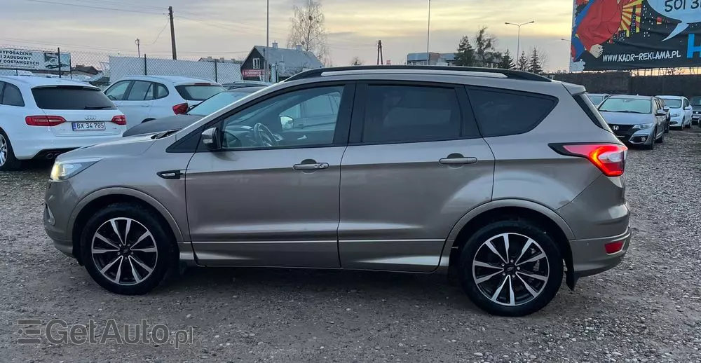 FORD Kuga 2.0 TDCi 4x4 ST-Line