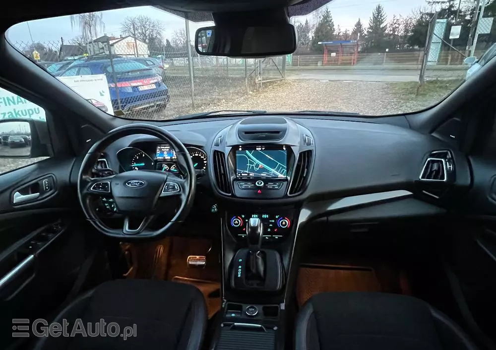 FORD Kuga 2.0 TDCi 4x4 ST-Line